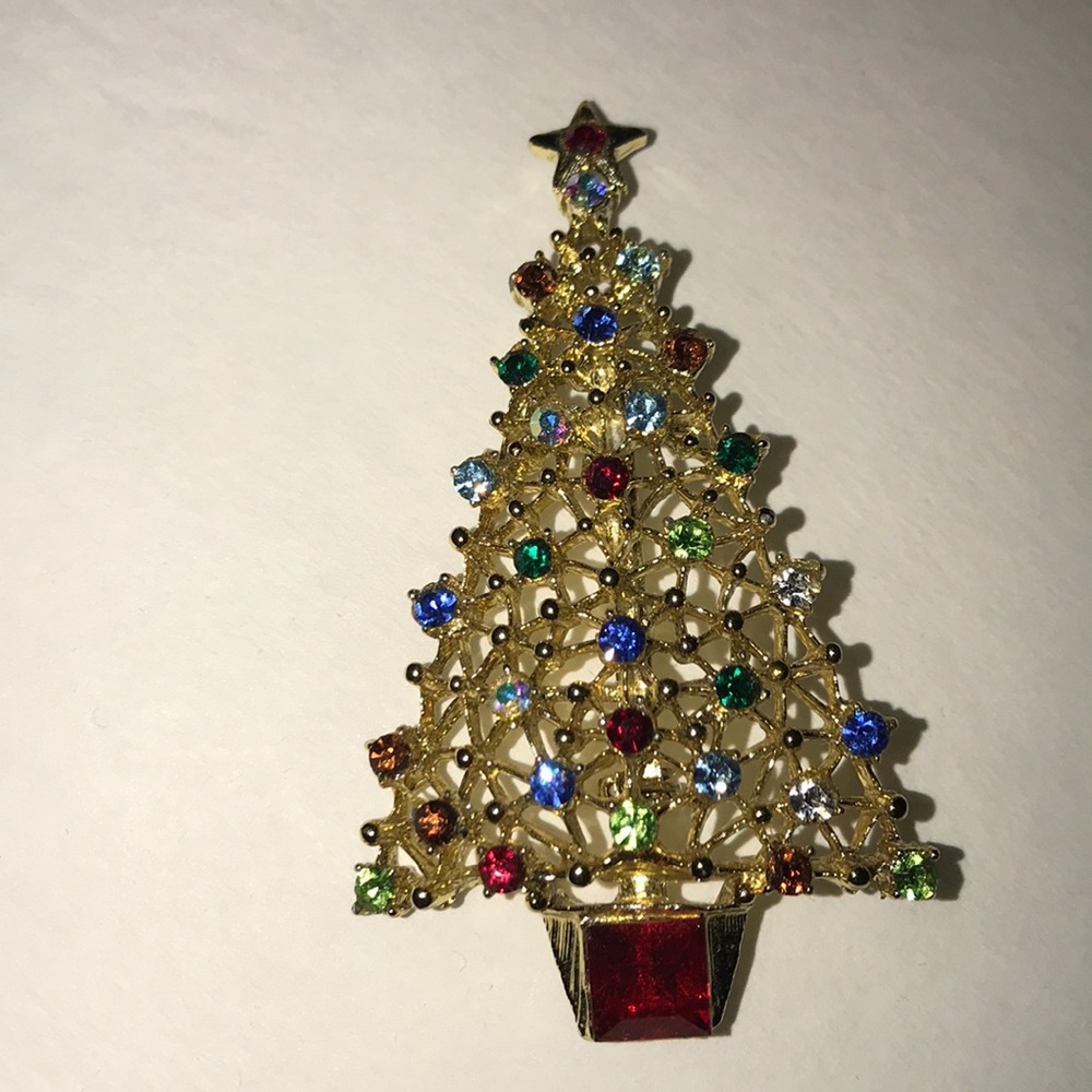 Beautiful Christmas tree brooch multicolor